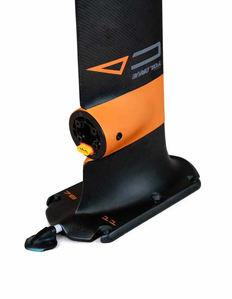 Code Foils x Foil Drive Integrated Carbon Mast